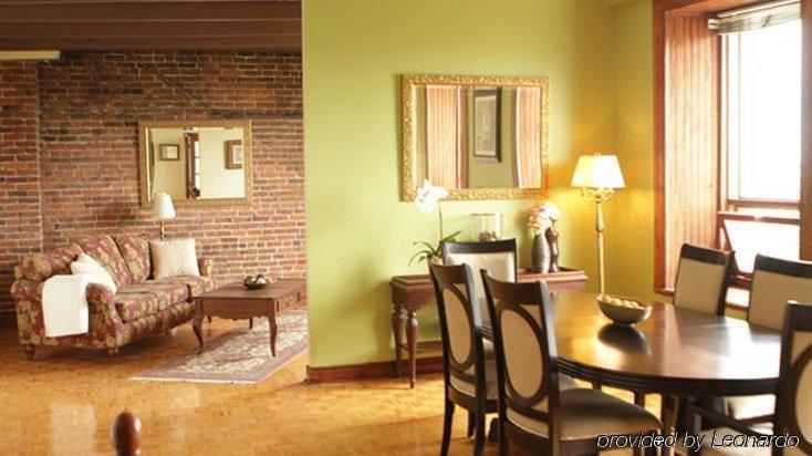 Auberge De La Place Royale Монреал Екстериор снимка